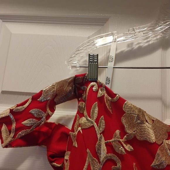 NWT Fifteen Roses Davids Bridal Off-the-Shoulder Mini A-Line Red Gold Size 20 - Picture 8 of 13